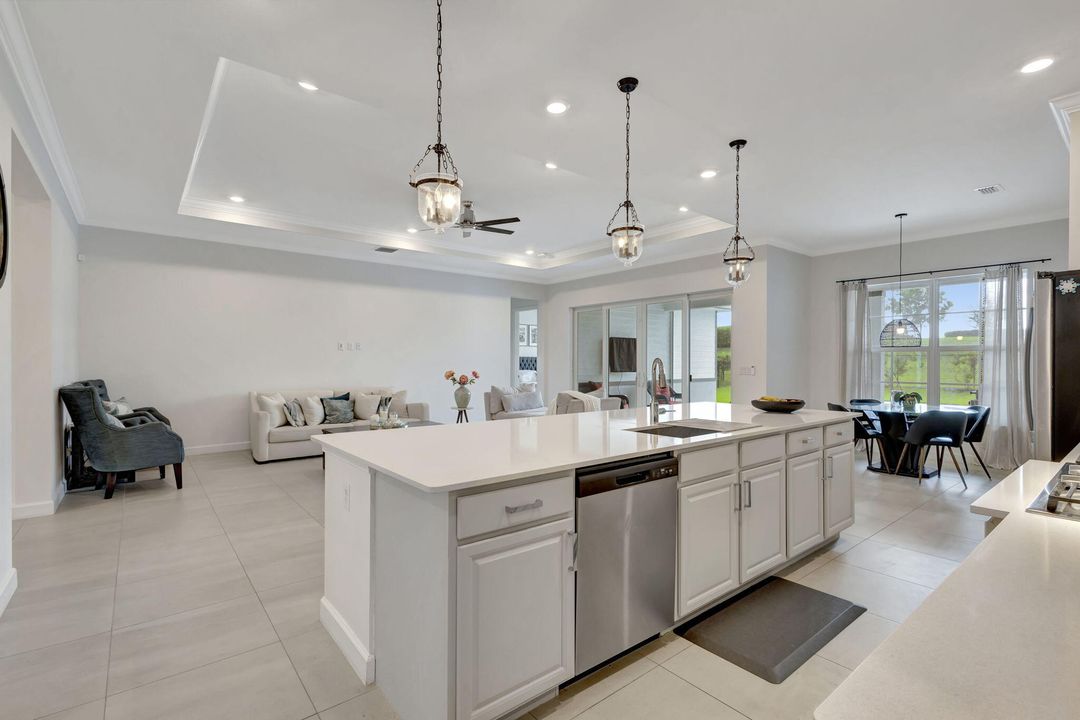 For Rent: $5,400 (4 beds, 3 baths, 3001 Square Feet)