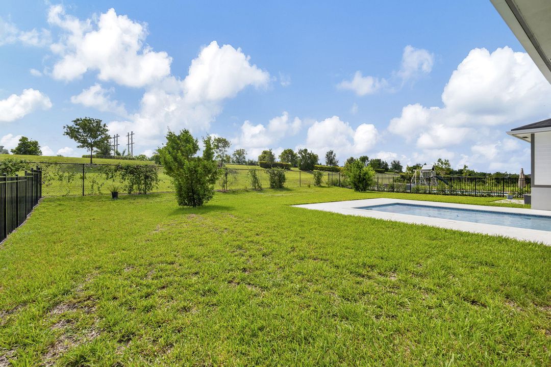 For Rent: $5,400 (4 beds, 3 baths, 3001 Square Feet)