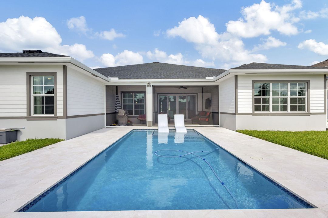 For Rent: $5,400 (4 beds, 3 baths, 3001 Square Feet)