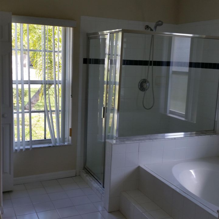 For Rent: $2,299 (3 beds, 2 baths, 2006 Square Feet)