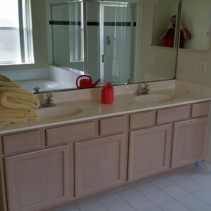 For Rent: $2,299 (3 beds, 2 baths, 2006 Square Feet)