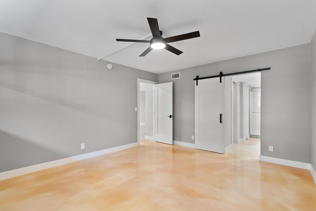 For Sale: $348,500 (2 beds, 2 baths, 1200 Square Feet)