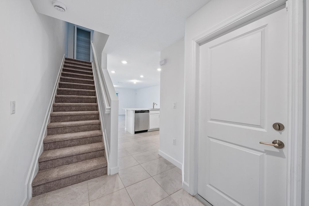 В аренду: $2,950 (3 спален, 2 ванн, 1568 Квадратных фут)