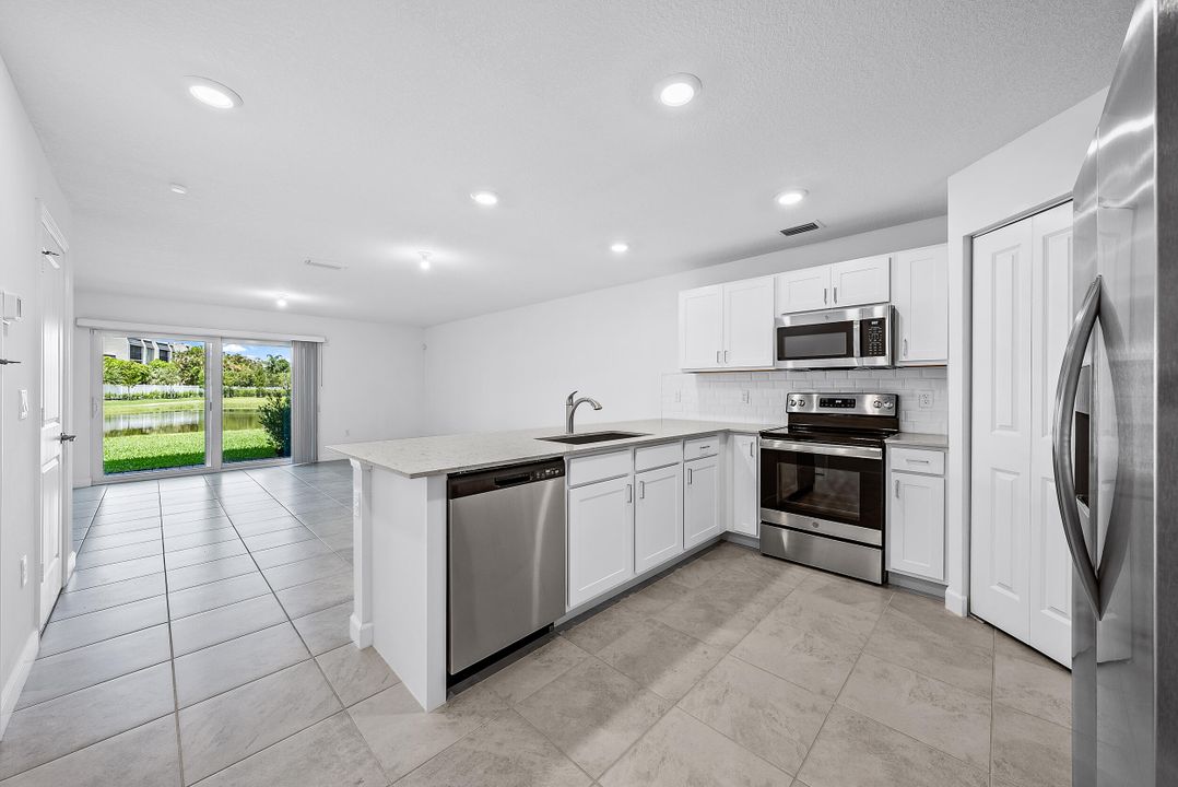 В аренду: $2,950 (3 спален, 2 ванн, 1568 Квадратных фут)