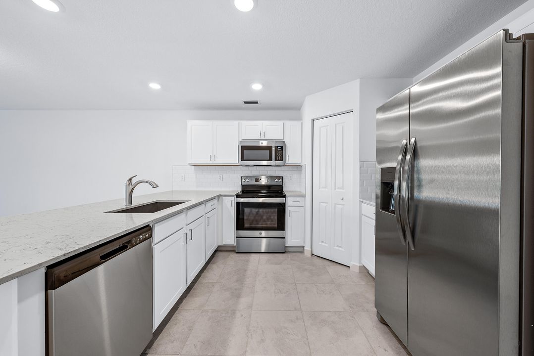 В аренду: $2,950 (3 спален, 2 ванн, 1568 Квадратных фут)