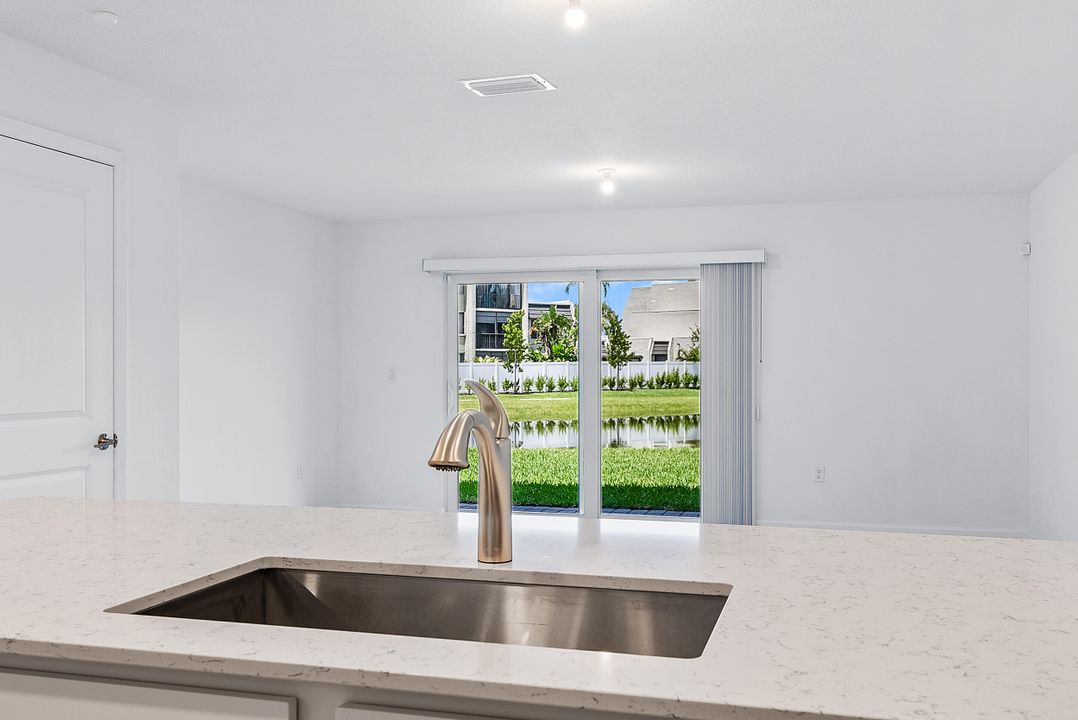 В аренду: $2,950 (3 спален, 2 ванн, 1568 Квадратных фут)