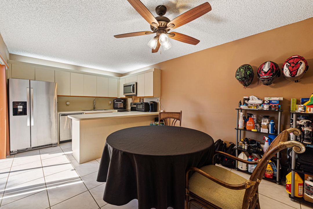 待售: $314,000 (2 贝兹, 2 浴室, 1236 平方英尺)