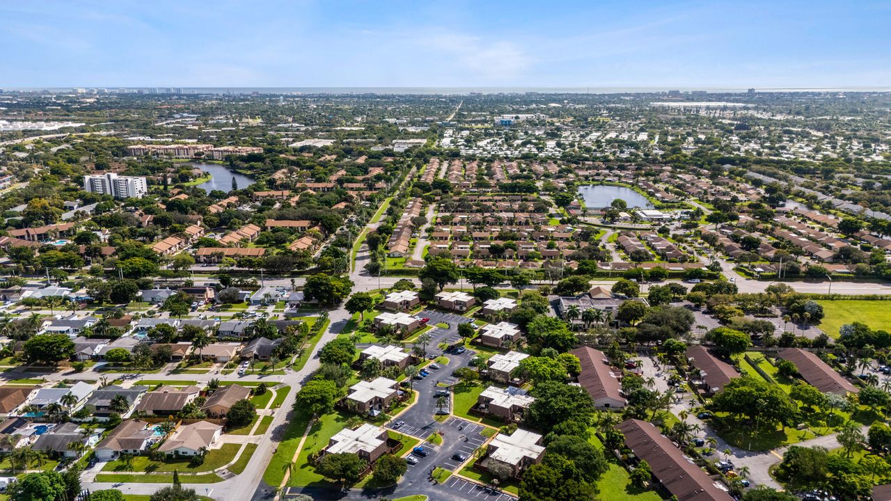 待售: $314,000 (2 贝兹, 2 浴室, 1236 平方英尺)