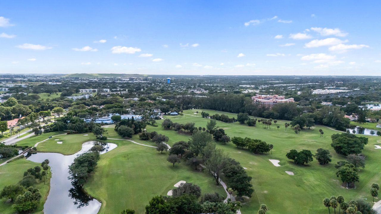 待售: $314,000 (2 贝兹, 2 浴室, 1236 平方英尺)