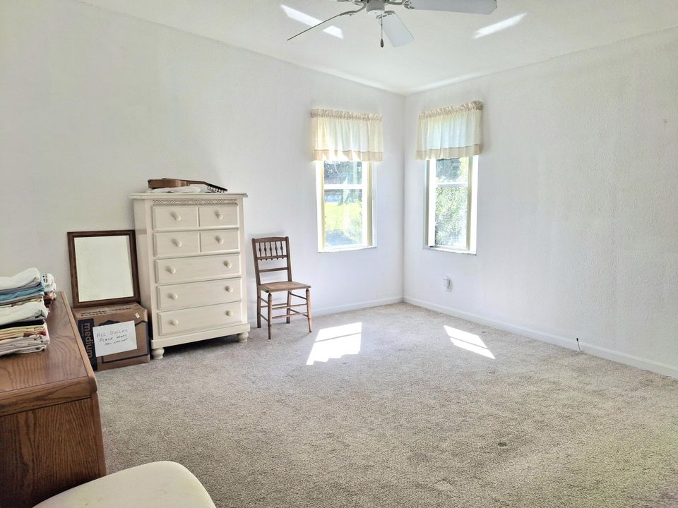 待售: $219,900 (2 贝兹, 2 浴室, 1840 平方英尺)