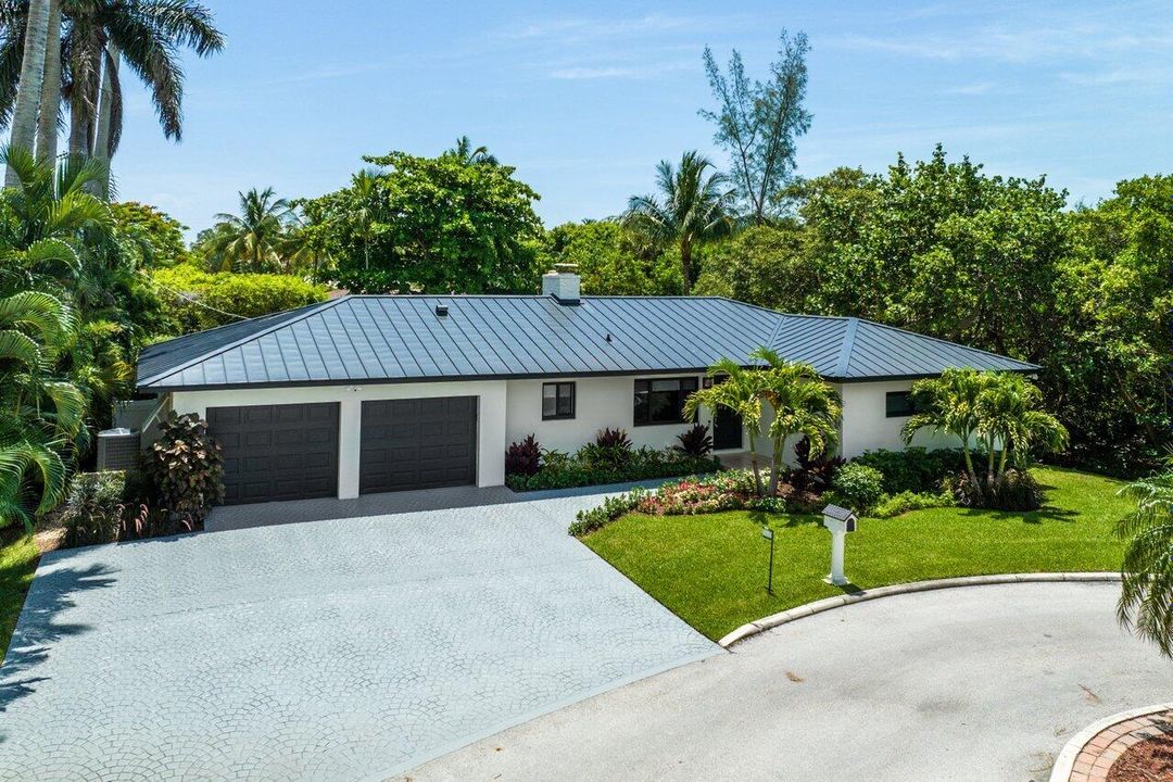 For Rent: $9,500 (3 beds, 2 baths, 1636 Square Feet)