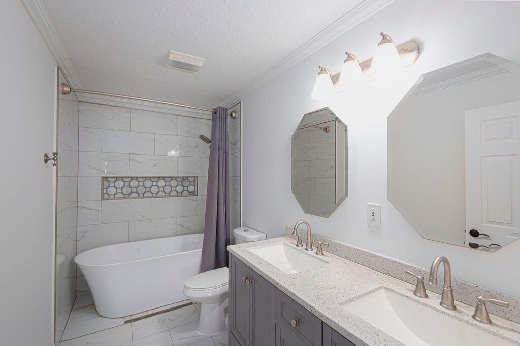 For Sale: $649,900 (4 beds, 2 baths, 1852 Square Feet)