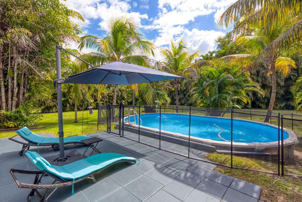 For Sale: $649,900 (4 beds, 2 baths, 1852 Square Feet)