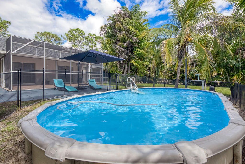 For Sale: $649,900 (4 beds, 2 baths, 1852 Square Feet)