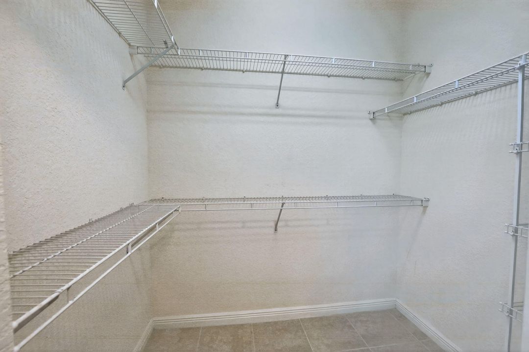 На продажу: $300,000 (2 спален, 2 ванн, 1508 Квадратных фут)