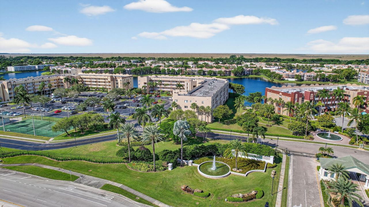 На продажу: $300,000 (2 спален, 2 ванн, 1508 Квадратных фут)