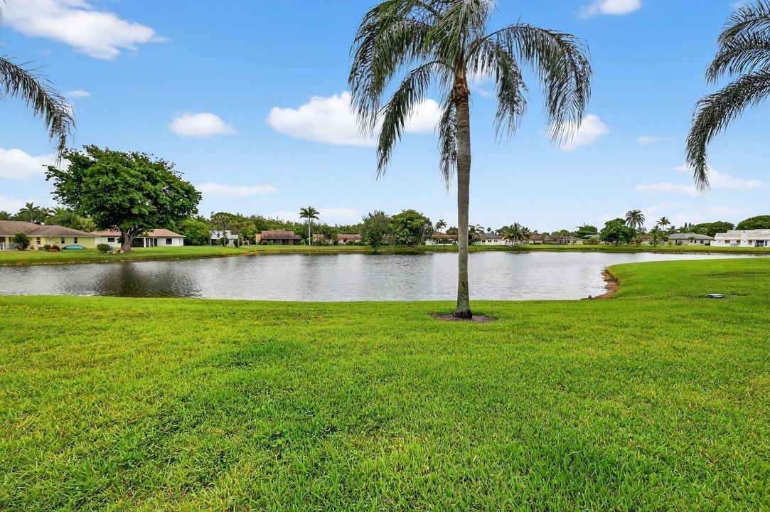 For Rent: $2,600 (3 beds, 2 baths, 1187 Square Feet)