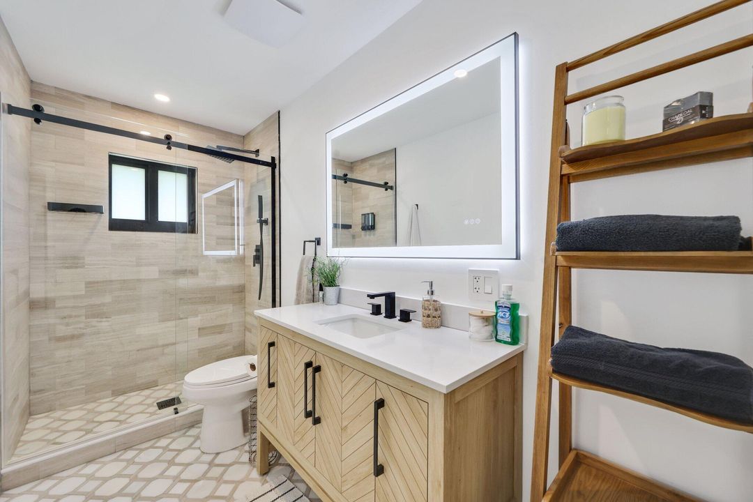 For Sale: $1,595,000 (4 beds, 3 baths, 2324 Square Feet)