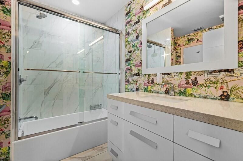 Activo con contrato: $9,000 (3 camas, 2 baños, 1551 Pies cuadrados)