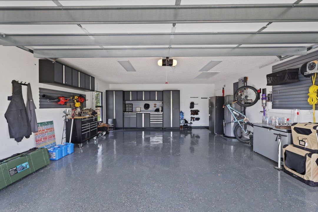 For Sale: $1,595,000 (4 beds, 3 baths, 2324 Square Feet)