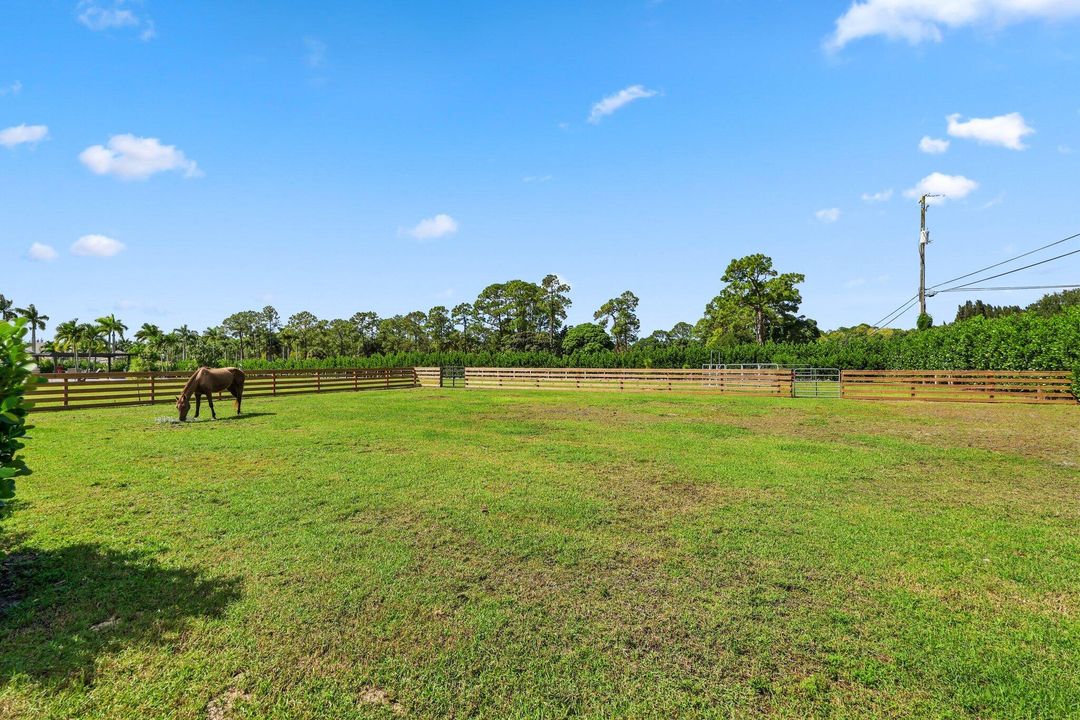 For Sale: $1,595,000 (4 beds, 3 baths, 2324 Square Feet)