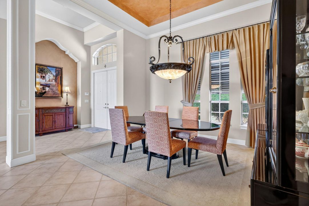 待售: $1,279,000 (4 贝兹, 3 浴室, 3651 平方英尺)