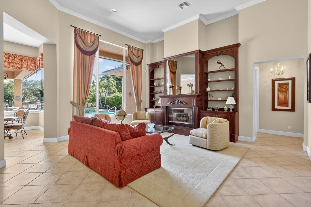 待售: $1,279,000 (4 贝兹, 3 浴室, 3651 平方英尺)