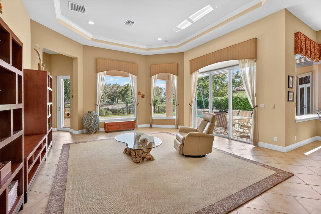 待售: $1,279,000 (4 贝兹, 3 浴室, 3651 平方英尺)