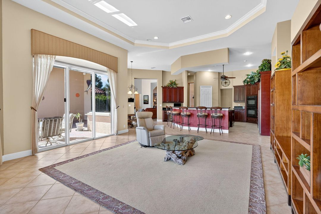 待售: $1,279,000 (4 贝兹, 3 浴室, 3651 平方英尺)