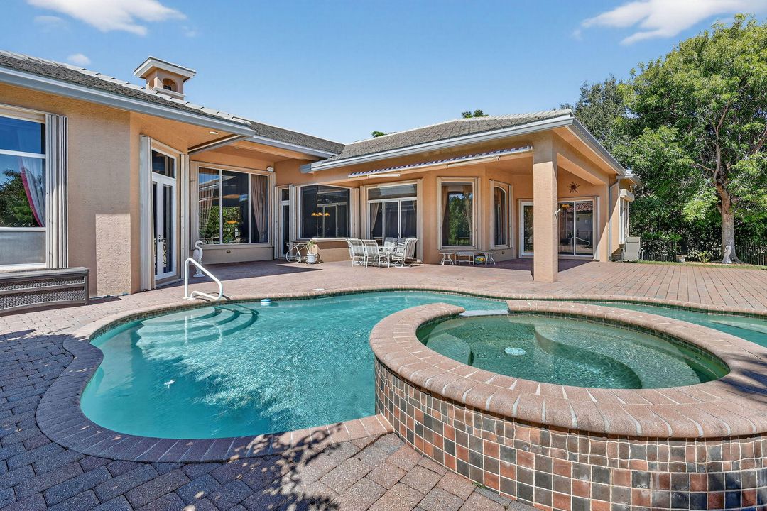 待售: $1,279,000 (4 贝兹, 3 浴室, 3651 平方英尺)