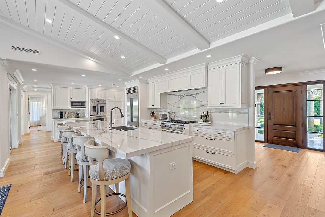 Active With Contract: $20,000 (4 beds, 4 baths, 3430 Square Feet)