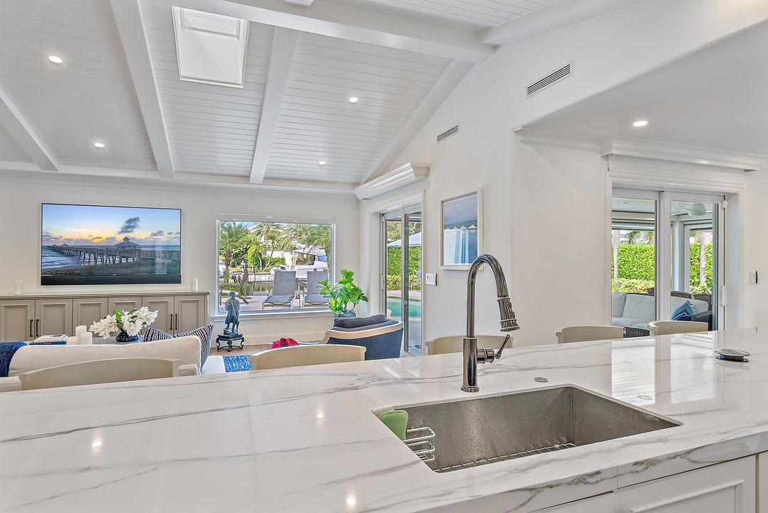 Active With Contract: $20,000 (4 beds, 4 baths, 3430 Square Feet)