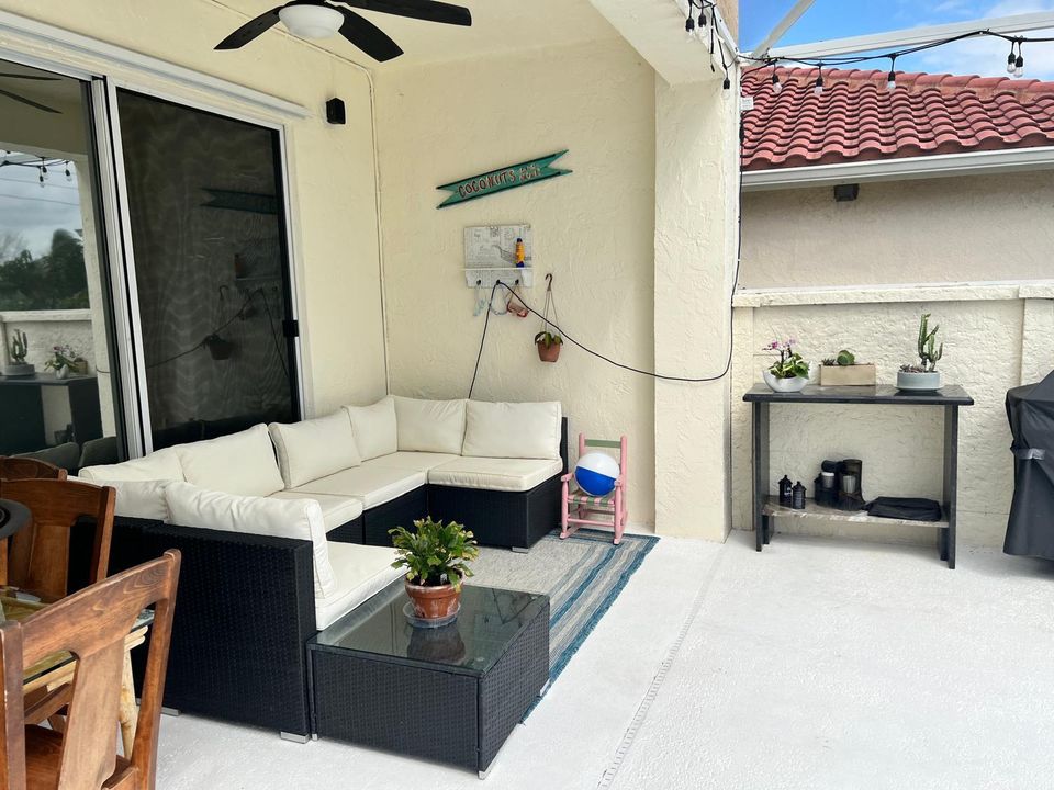 For Rent: $6,500 (4 beds, 2 baths, 2728 Square Feet)