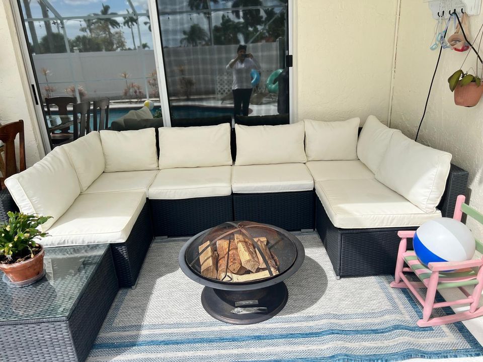 For Rent: $6,500 (4 beds, 2 baths, 2728 Square Feet)