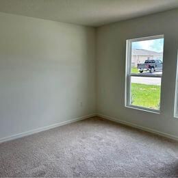 For Rent: $2,200 (4 beds, 2 baths, 1811 Square Feet)