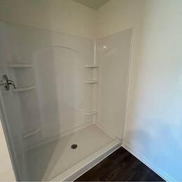 For Rent: $2,200 (4 beds, 2 baths, 1811 Square Feet)