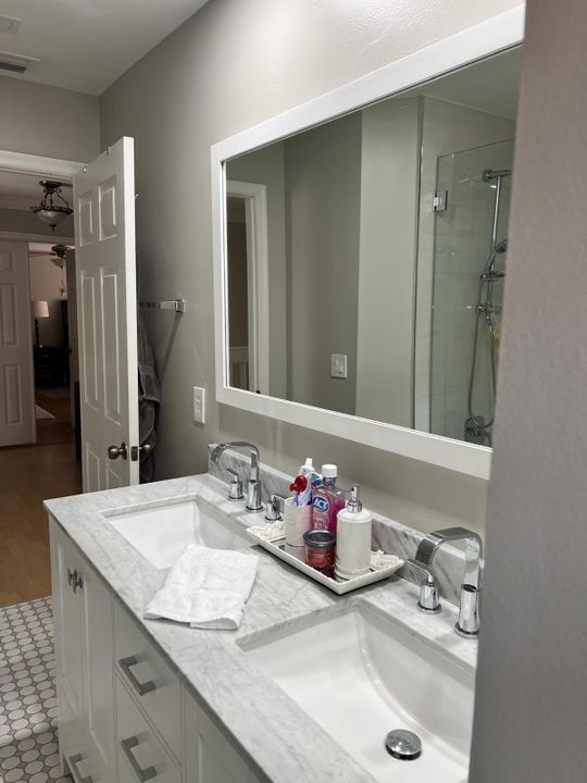 For Rent: $6,500 (4 beds, 2 baths, 2728 Square Feet)