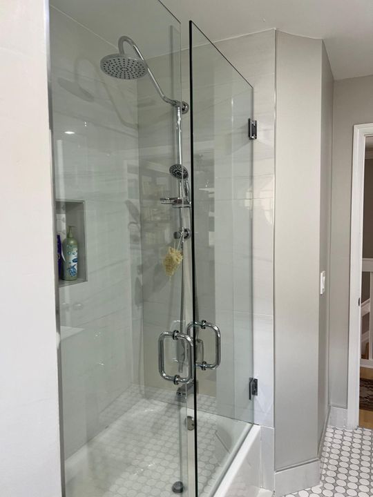 For Rent: $6,500 (4 beds, 2 baths, 2728 Square Feet)