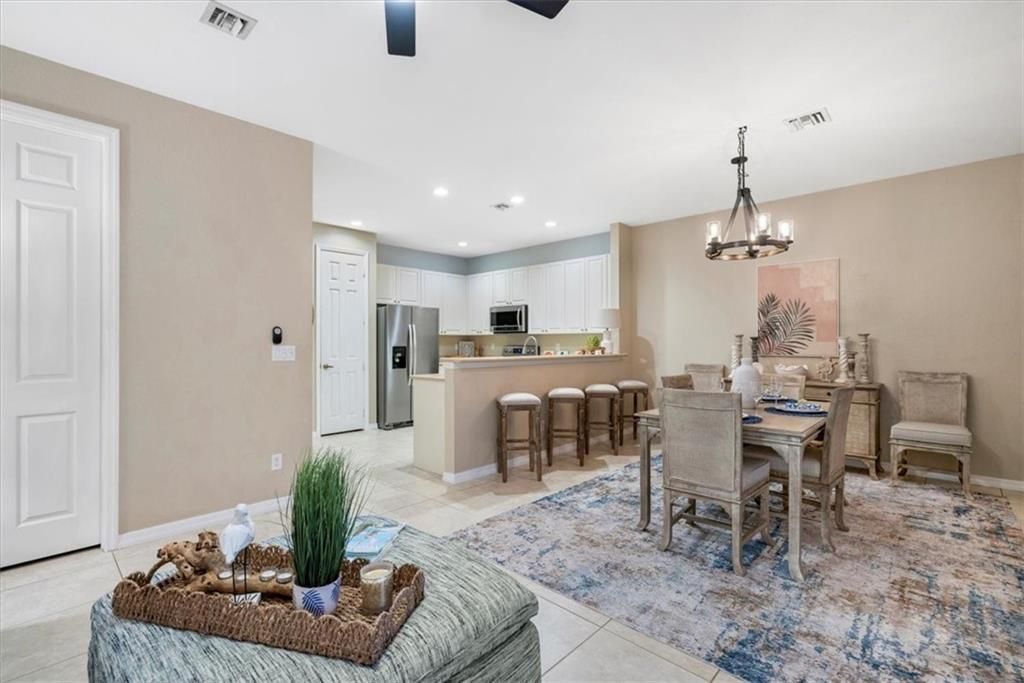 For Sale: $270,000 (3 beds, 2 baths, 1656 Square Feet)