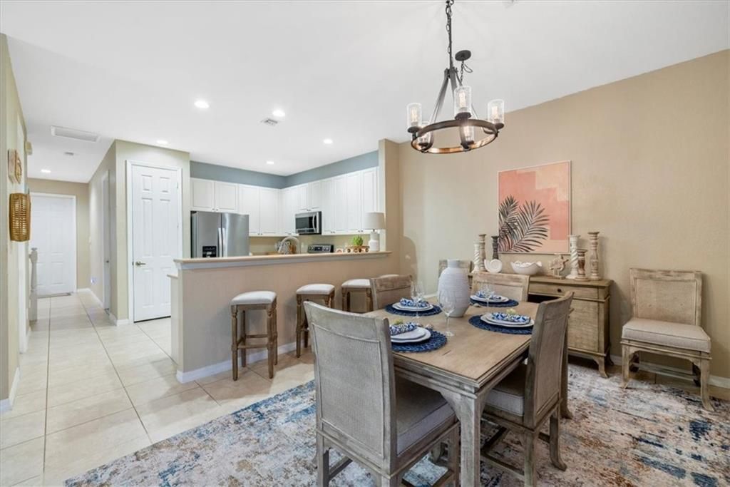 For Sale: $270,000 (3 beds, 2 baths, 1656 Square Feet)