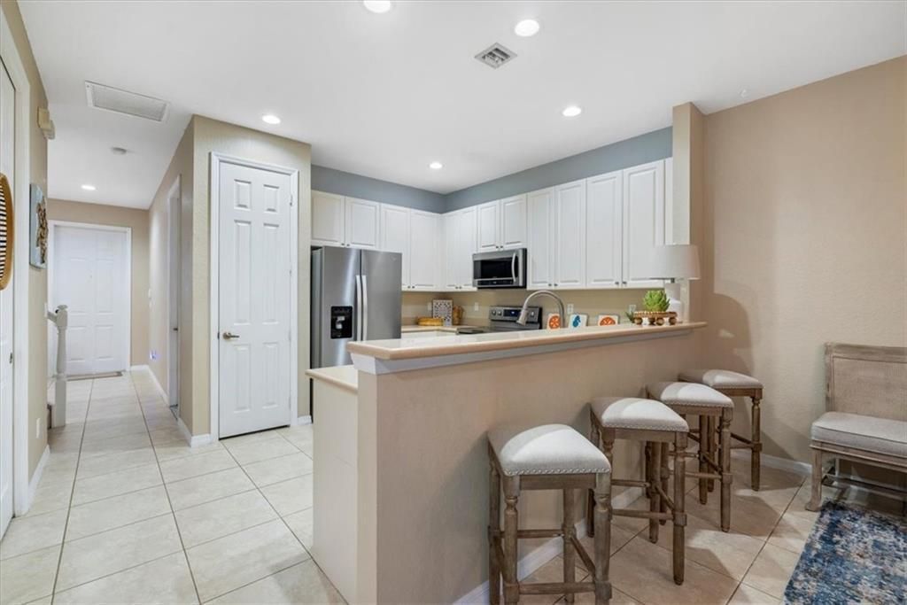 For Sale: $270,000 (3 beds, 2 baths, 1656 Square Feet)