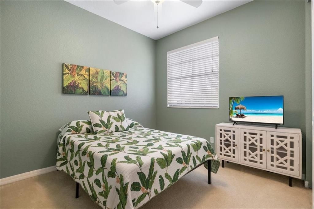 For Sale: $270,000 (3 beds, 2 baths, 1656 Square Feet)