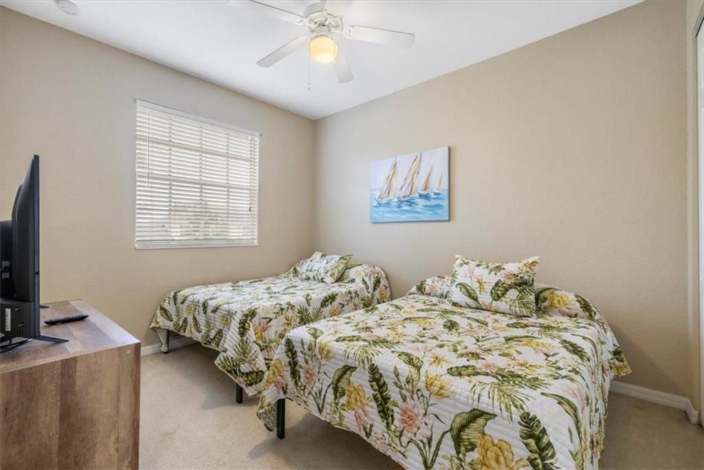 For Sale: $270,000 (3 beds, 2 baths, 1656 Square Feet)