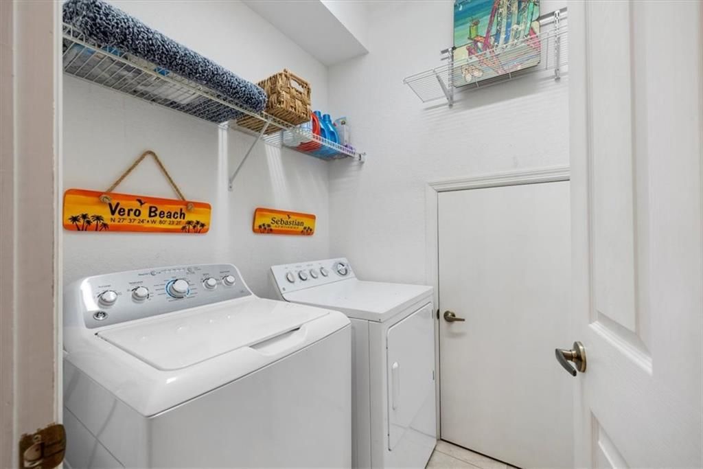 For Sale: $270,000 (3 beds, 2 baths, 1656 Square Feet)