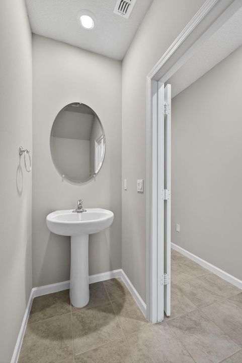 For Sale: $389,000 (3 beds, 2 baths, 1454 Square Feet)