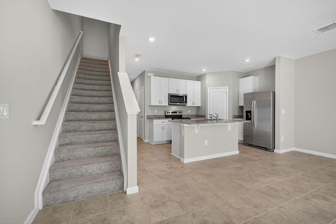 For Sale: $389,000 (3 beds, 2 baths, 1454 Square Feet)