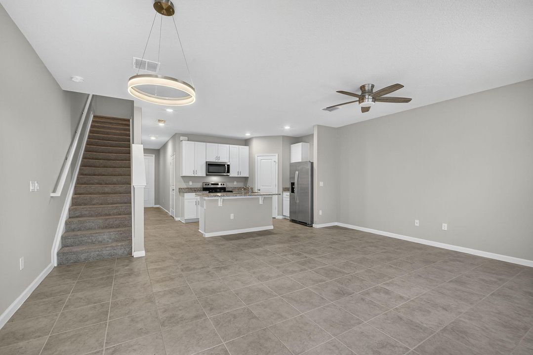 For Sale: $389,000 (3 beds, 2 baths, 1454 Square Feet)