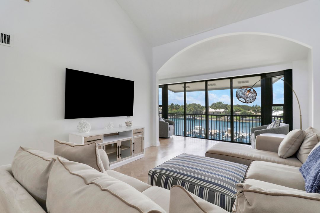 Activo con contrato: $8,500 (3 camas, 2 baños, 1543 Pies cuadrados)