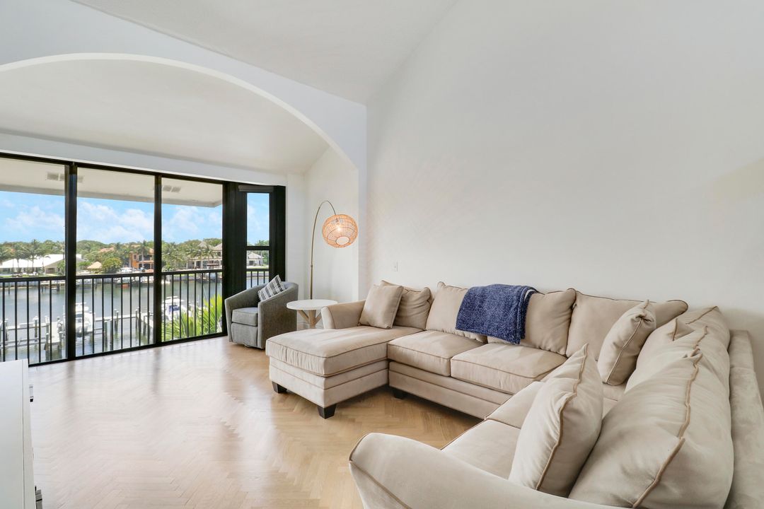 Activo con contrato: $8,500 (3 camas, 2 baños, 1543 Pies cuadrados)