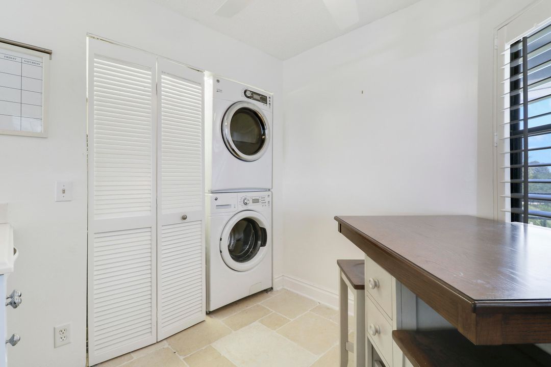 Activo con contrato: $8,500 (3 camas, 2 baños, 1543 Pies cuadrados)